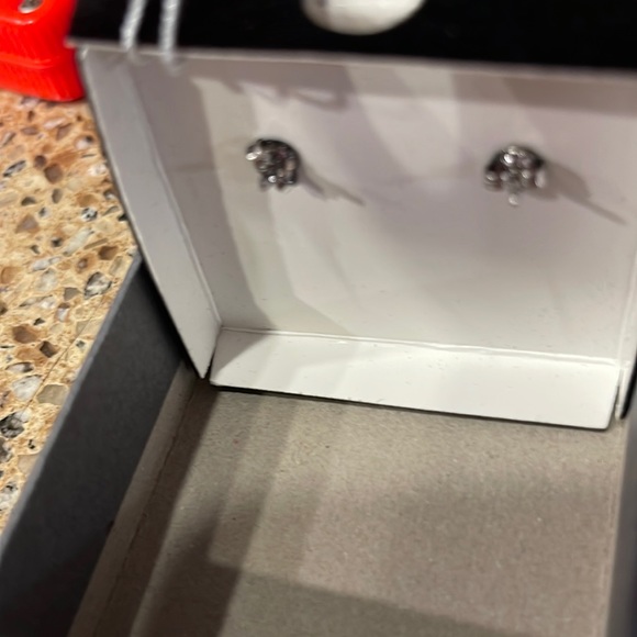 Swarovski Earrings - Picture 4 of 6